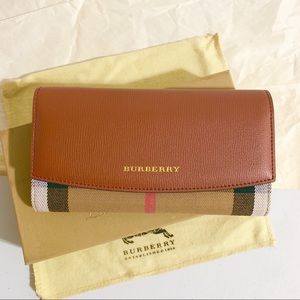 Burberry wallet